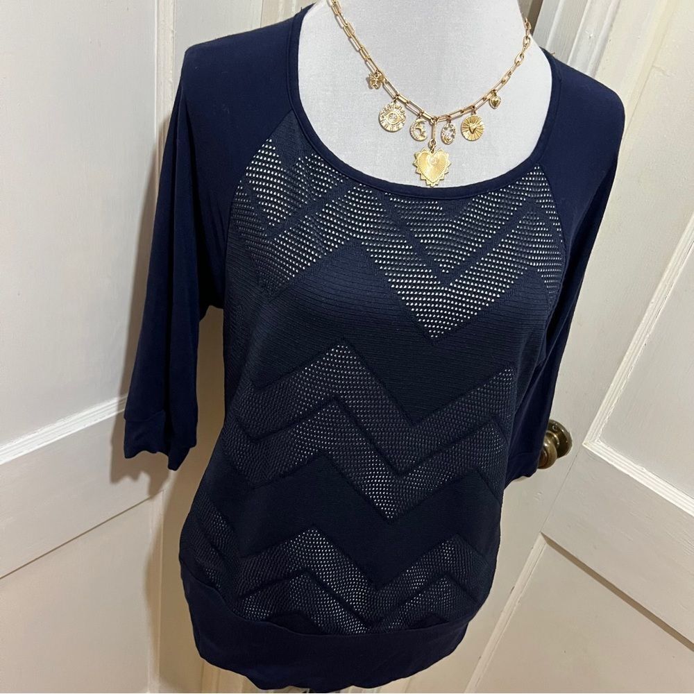 B-Design 3/4 Sleeve Navy Top Womens Large New Without Tags